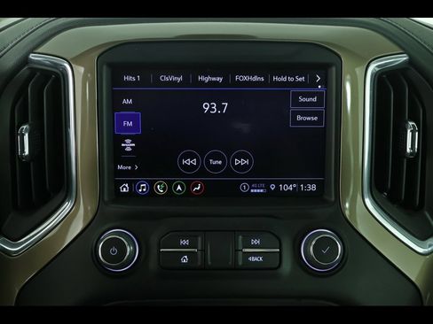 Used 2023 Chevrolet Silverado 2500 High Country w/ Z71 Off-Road Package image 28