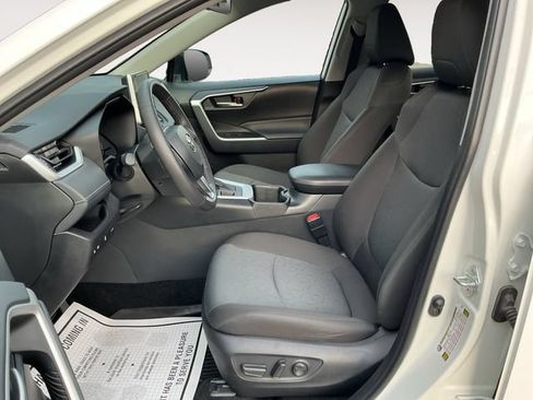 Used 2024 Toyota RAV4 XLE w/ Convenience Package AWD/4WD image 11