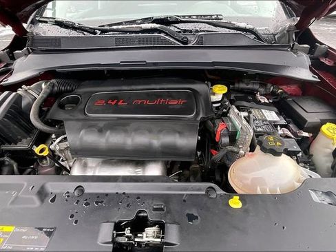 Used 2022 Jeep Compass Limited image 11