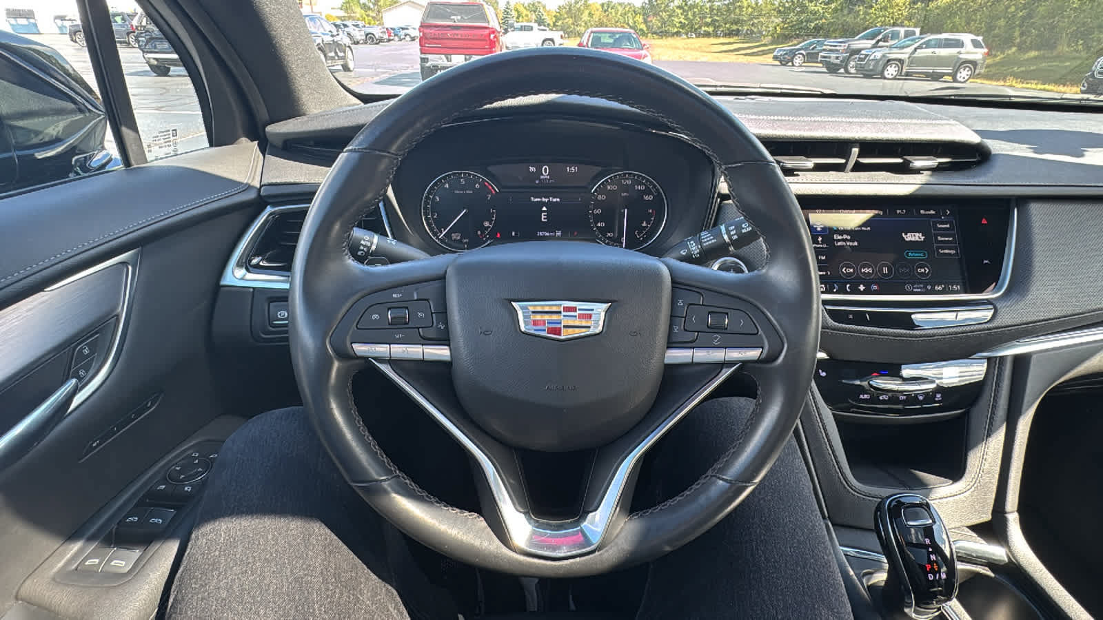Used 2024 Cadillac XT6 Luxury w/ LPO, Floor Liner Package AWD/4WD image 12