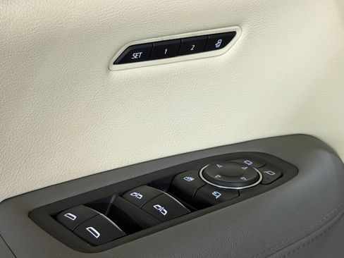 Certified 2022 Cadillac XT5 Premium Luxury image 23