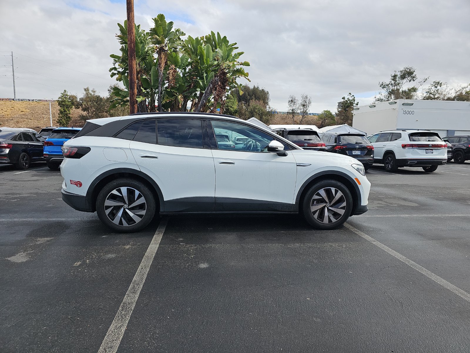 Used 2023 Volkswagen ID.4 Pro RWD image 4