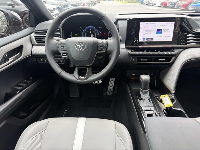 Used 2026 Toyota Camry SE w/ Convenience Package FWD image 23