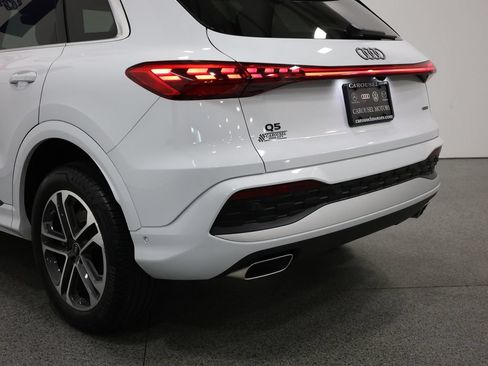 Used 2025 Audi Q5 Premium w/ Premium Plus AWD/4WD image 10
