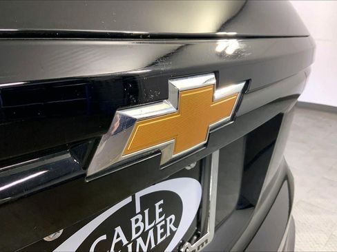 Used 2025 Chevrolet Traverse LT image 30