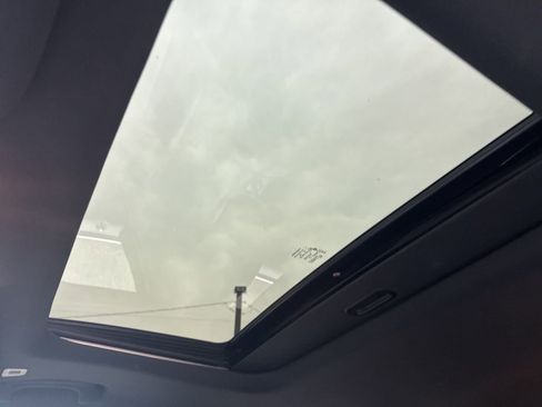 Used 2018 Jeep Grand Cherokee Limited image 30