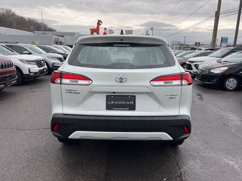 Used 2023 Toyota Corolla Cross L image 4