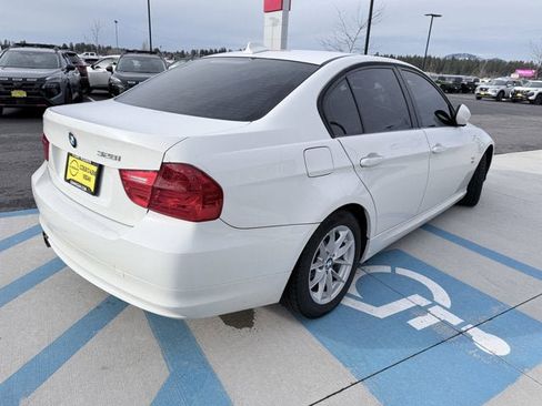 Used 2010 BMW 328i xDrive Sedan image 4