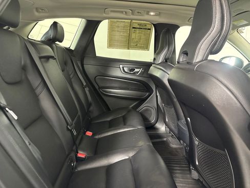 Used 2023 Volvo XC60 B5 Plus w/ Climate Package AWD/4WD image 27