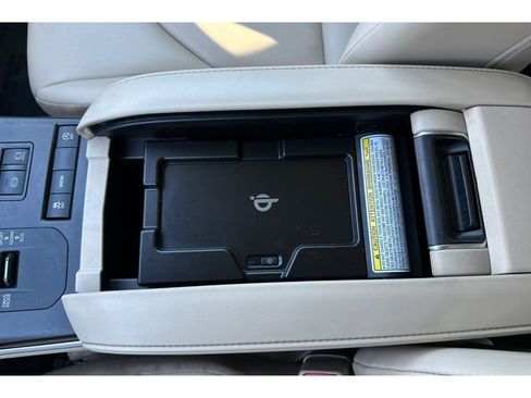 Used 2022 Toyota Highlander XLE image 34