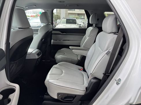 Used 2025 Hyundai Palisade SEL AWD/4WD image 29