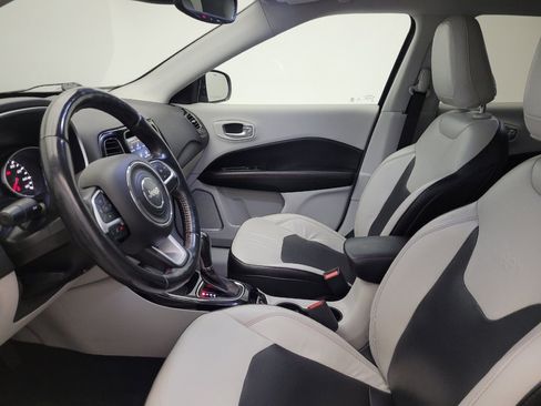 Used 2018 Jeep Compass Limited w/ Navigation Group image 17