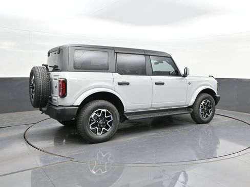 New 2026 Ford Bronco Outer Banks AWD/4WD image 15