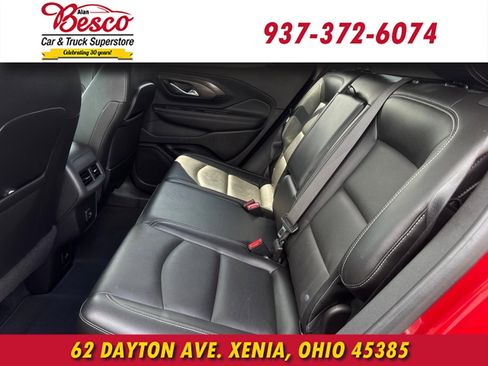 Used 2022 GMC Terrain SLT FWD image 9