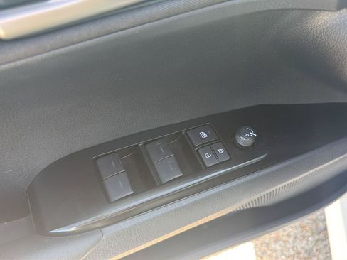Used 2025 Toyota Camry LE FWD image 19