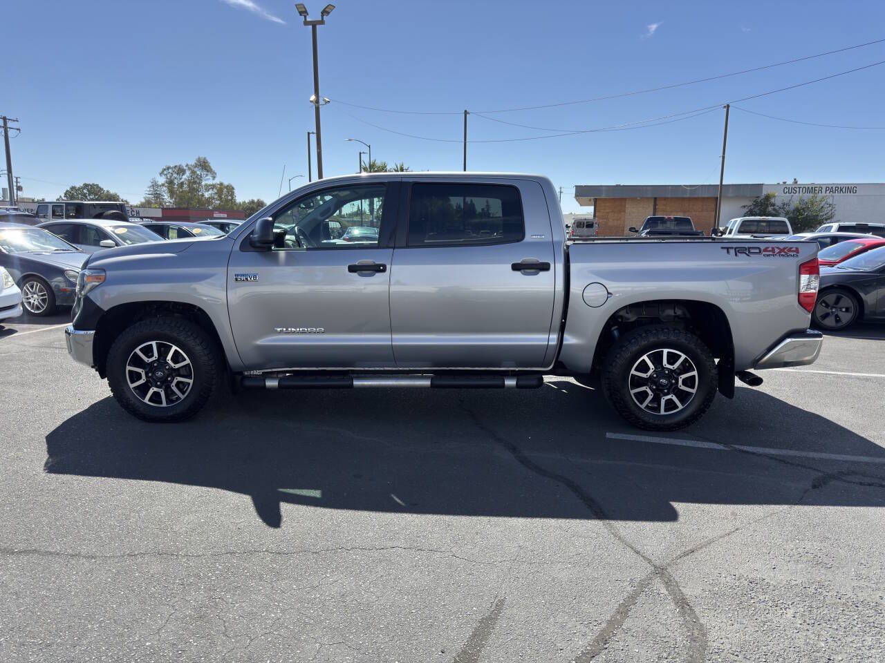 Used 2018 Toyota Tundra SR5 w/ TRD Off Road Package AWD/4WD image 6