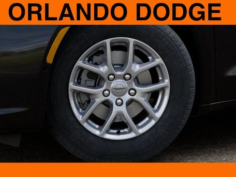 New 2026 Chrysler Pacifica Select image 8