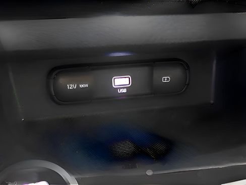 Used 2023 Kia Seltos S w/ Navigation Package FWD image 24