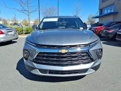 New 2026 Chevrolet Blazer LT w/ Convenience Package FWD image 32