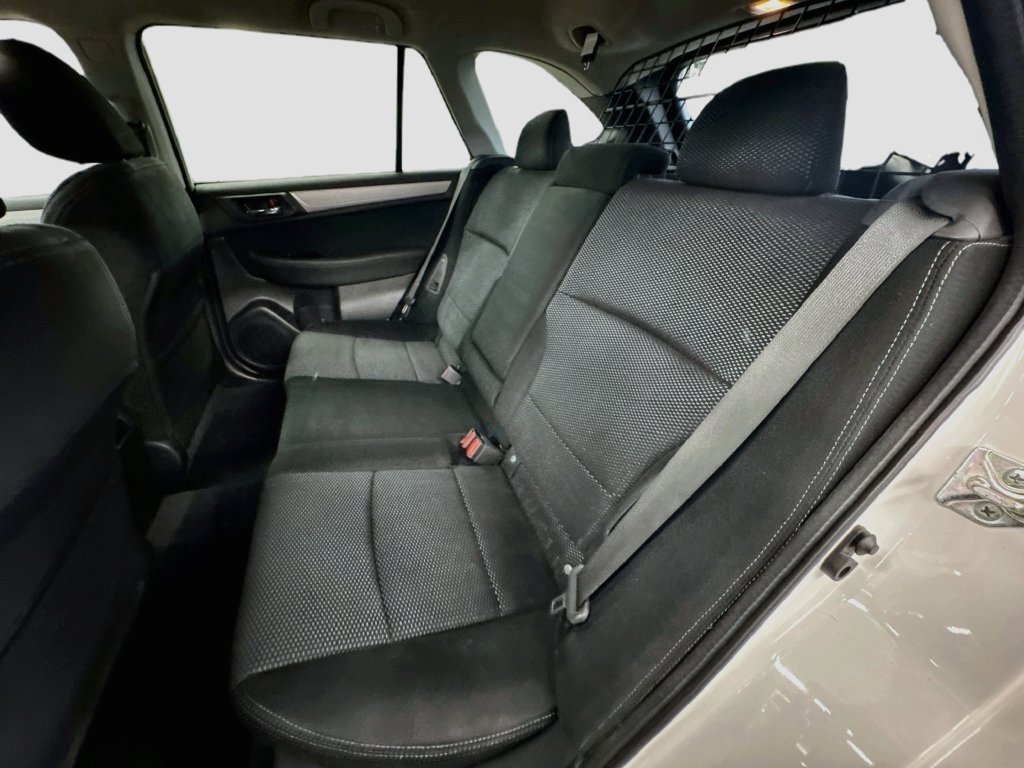 Used 2016 Subaru Outback 2.5i Premium AWD/4WD image 22