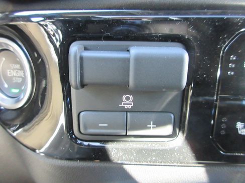 New 2026 GMC Sierra 1500 Elevation w/ Elevation Premium Package image 19