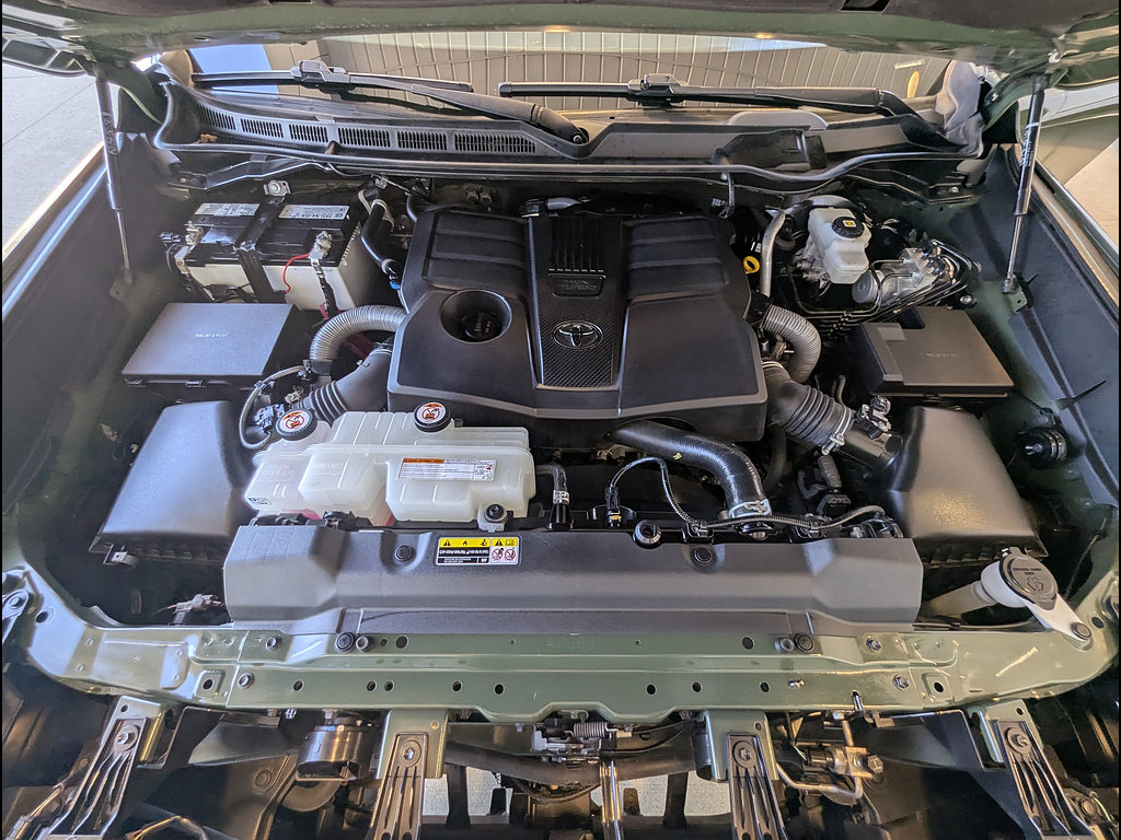 Used 2023 Toyota Tundra Limited AWD/4WD image 19