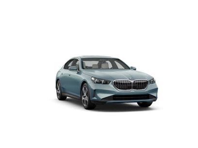 New 2026 BMW 540i xDrive w/ Premium Package