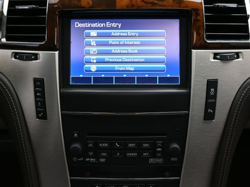 Used 2014 Cadillac Escalade Platinum RWD image 33