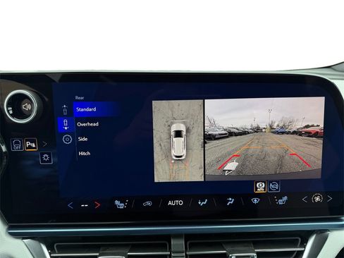 New 2026 Chevrolet Equinox EV LT image 15