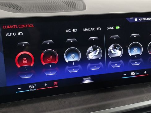 Used 2023 BMW X7 xDrive40i image 64