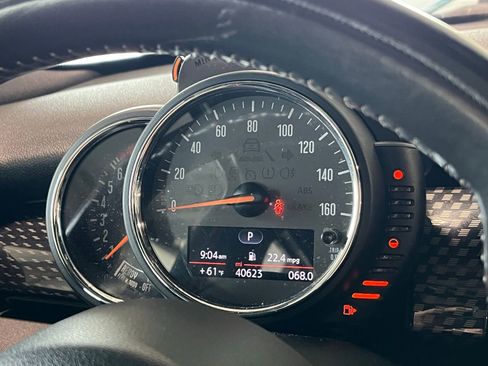 Used 2017 MINI Cooper S image 32