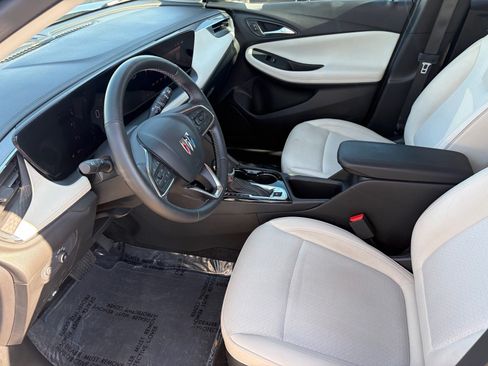 Used 2025 Buick Encore GX Preferred w/ Advanced Technology Package FWD image 11