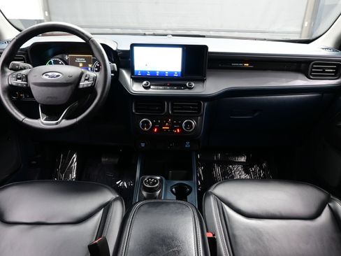 Used 2024 Ford Maverick Lariat w/ Black Appearance Package image 16