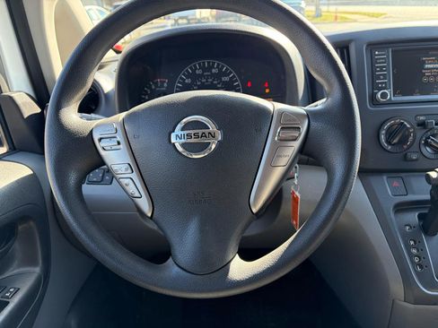 Used 2020 Nissan NV200 SV w/ Back Door Glass Package image 25