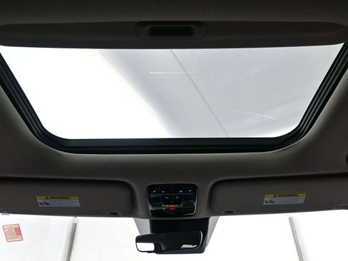 Used 2025 Hyundai Santa Fe Limited image 21