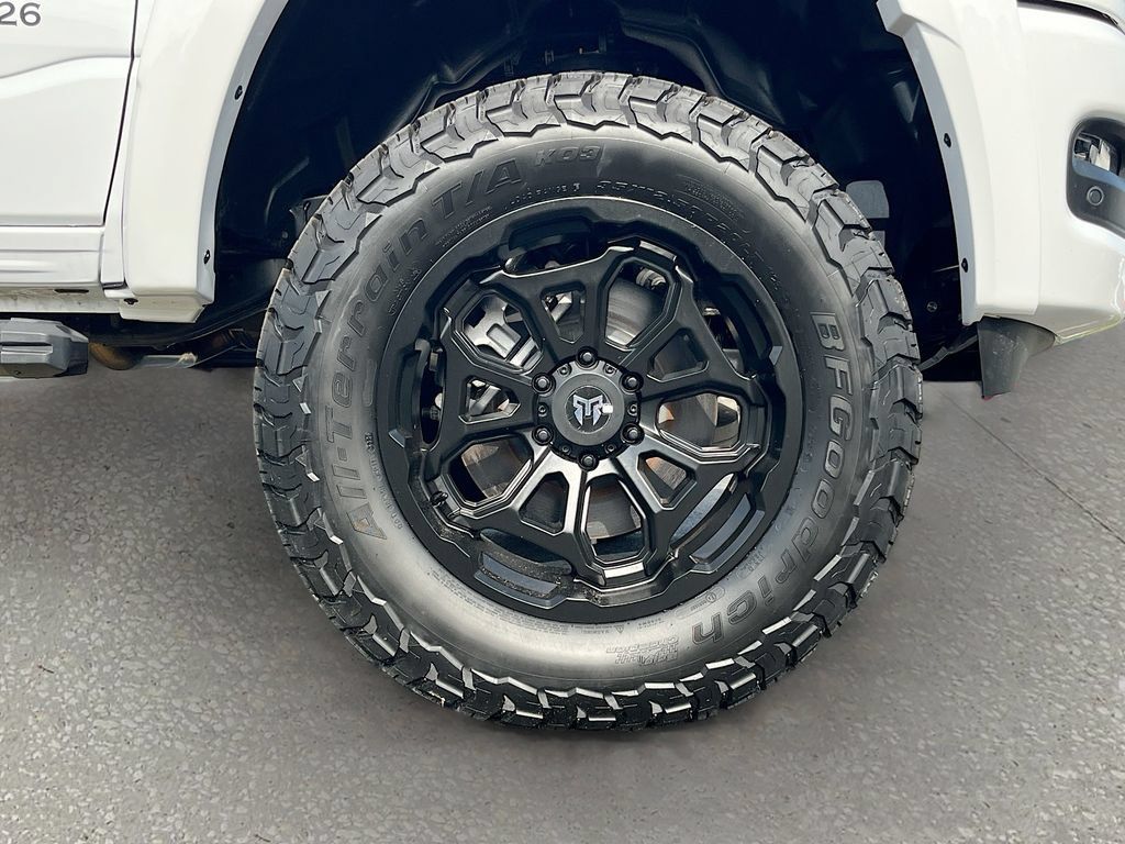 New 2026 RAM 1500 Laramie w/ Night Edition AWD/4WD image 31