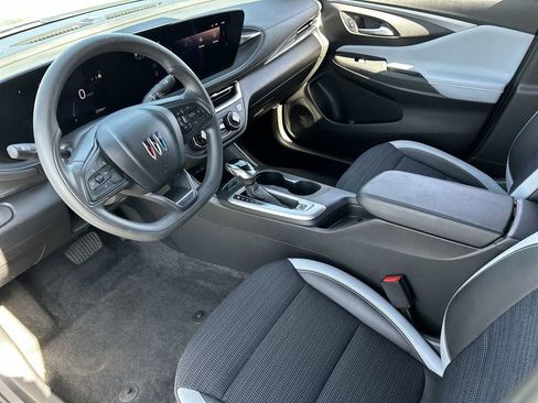 Used 2024 Buick Envista Preferred FWD image 10