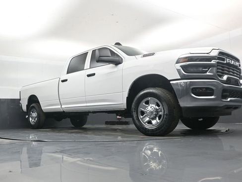New 2026 RAM 2500 Tradesman w/ Chrome Appearance Group image 37