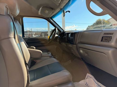 Used 2002 Ford F250 2WD SuperCab Super Duty image 9