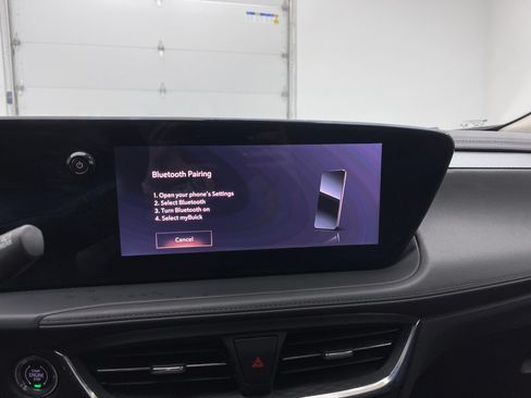 Used 2024 Buick Encore GX Preferred FWD image 23