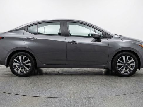Used 2025 Nissan Versa SV image 11