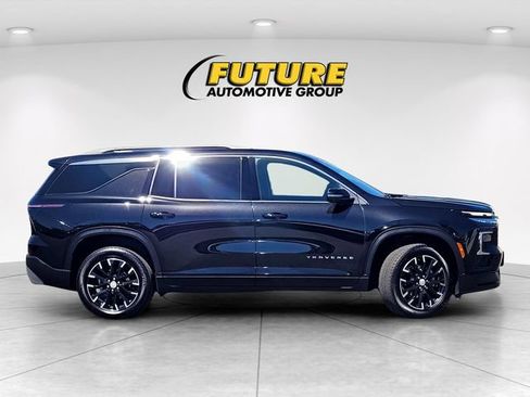 Used 2026 Chevrolet Traverse LT w/ Sun and Wheel Package AWD/4WD image 3