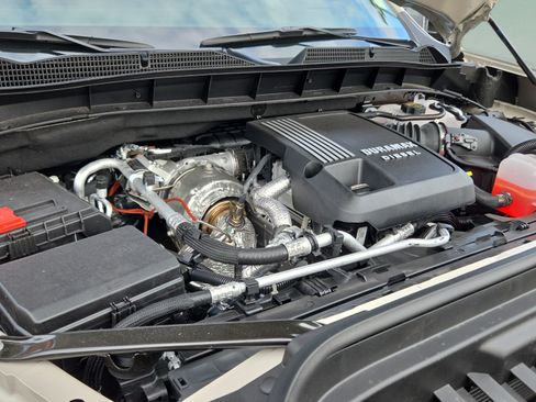 Used 2026 GMC Sierra 1500 AT4 w/ AT4 Premium Package AWD/4WD image 17