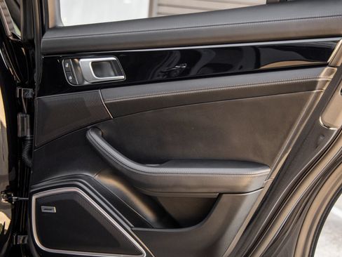 Certified 2023 Porsche Panamera 4S AWD/4WD image 39