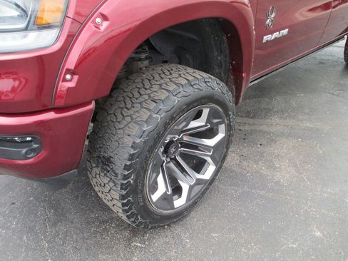 Used 2022 RAM 1500 Laramie w/ Sport Appearance Package AWD/4WD image 14