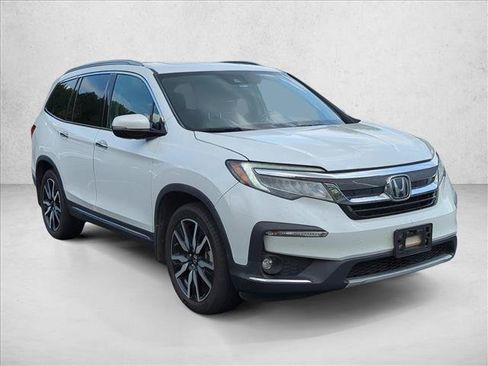 Used 2020 Honda Pilot Touring image 3