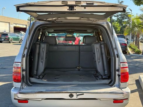 Used 2002 Toyota Land Cruiser image 10