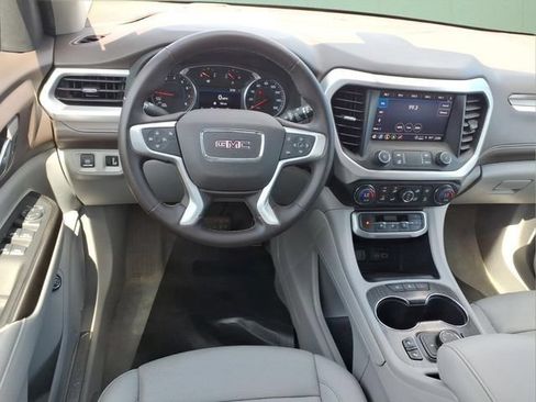 Used 2023 GMC Acadia SLT AWD/4WD image 19