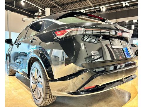 Used 2023 Nissan Ariya Venture+ image 15