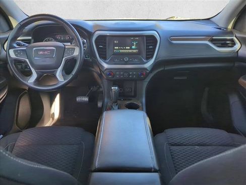 Used 2018 GMC Acadia SLE image 22